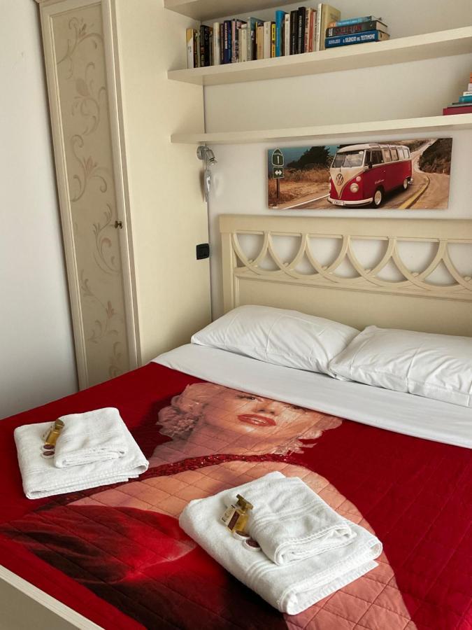 Villa Indipendente A Pochi Passi Dal Lago San Felice del Benaco Luaran gambar