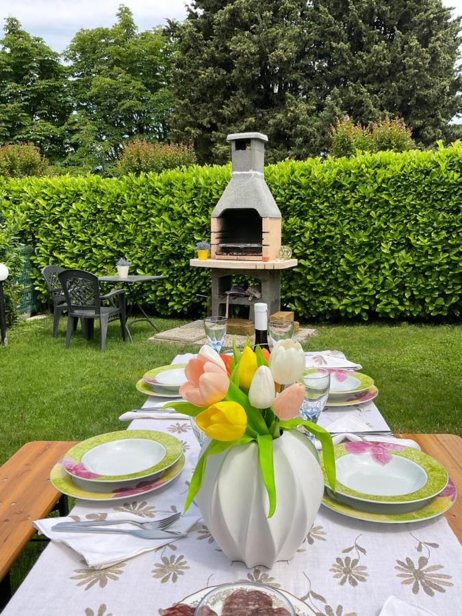Villa Indipendente A Pochi Passi Dal Lago San Felice del Benaco Luaran gambar