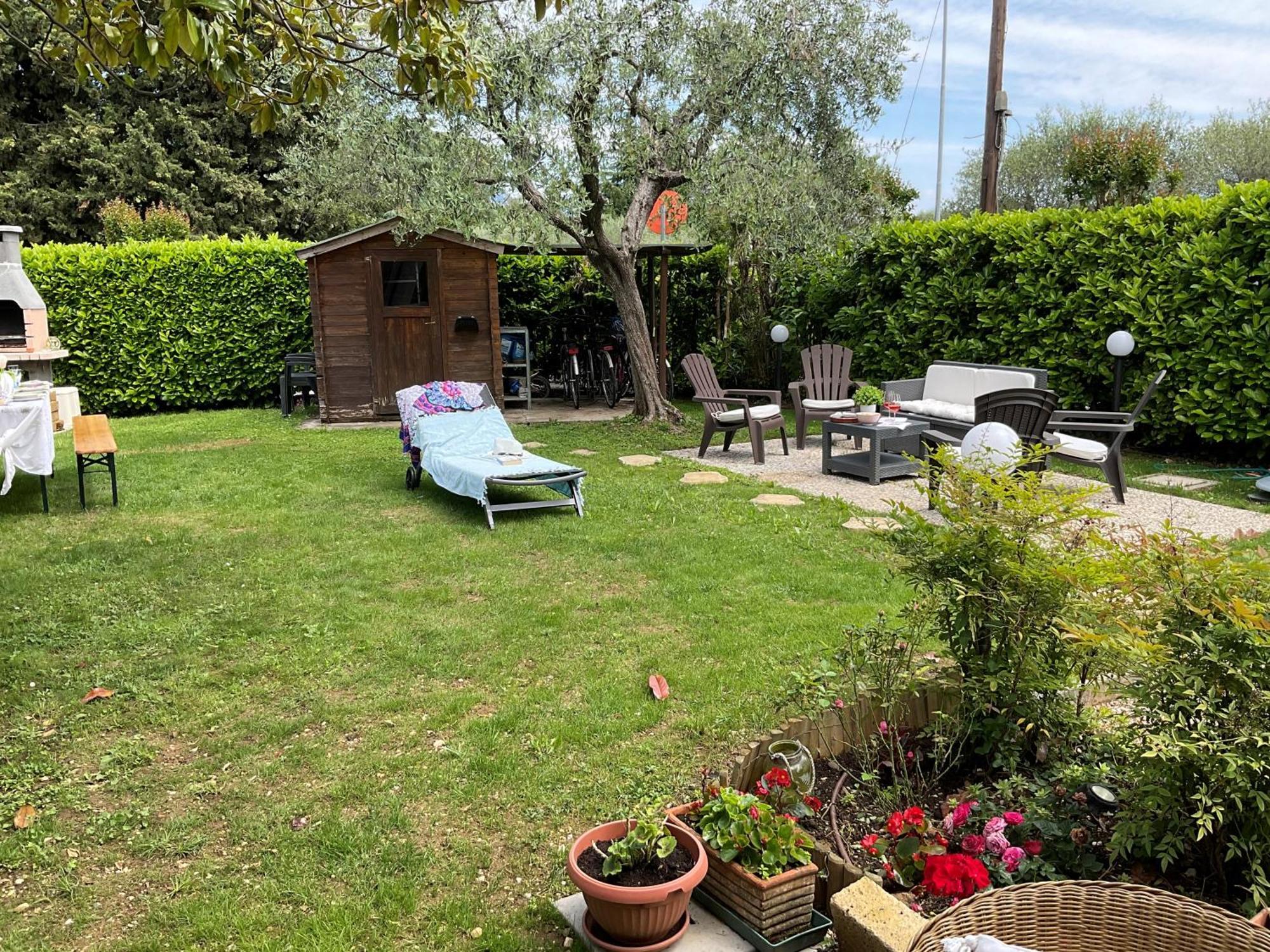 Villa Indipendente A Pochi Passi Dal Lago San Felice del Benaco Luaran gambar