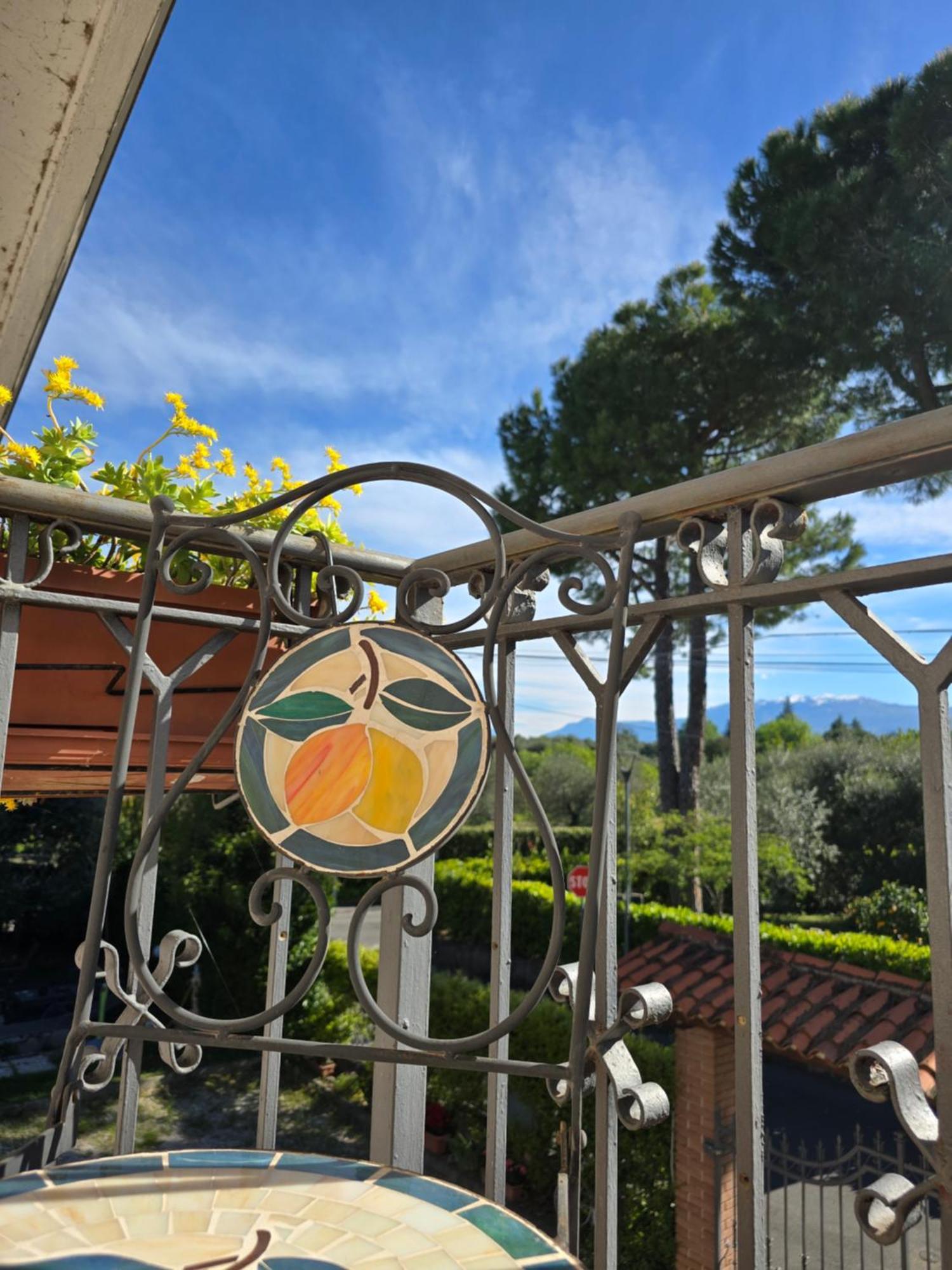 Villa Indipendente A Pochi Passi Dal Lago San Felice del Benaco Luaran gambar