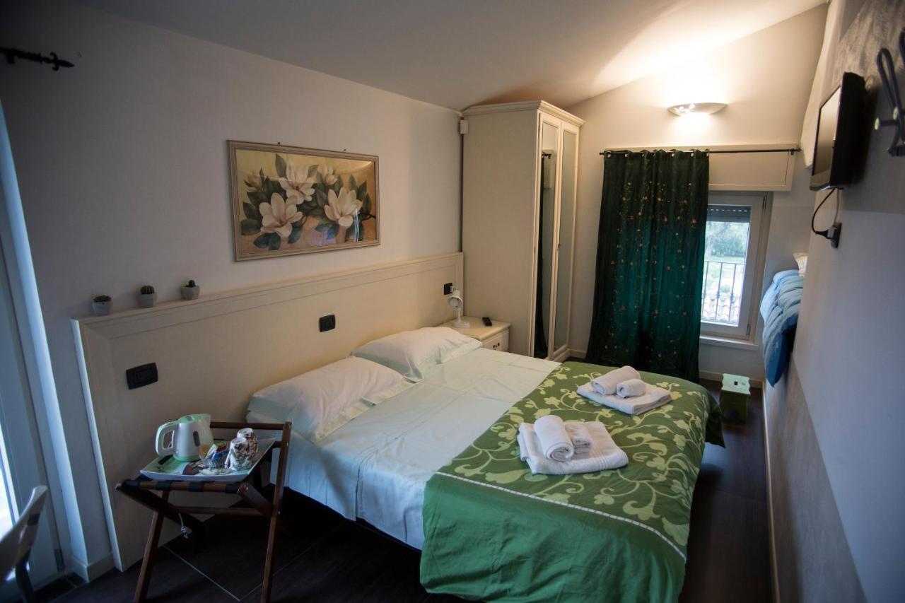 Villa Indipendente A Pochi Passi Dal Lago San Felice del Benaco Luaran gambar